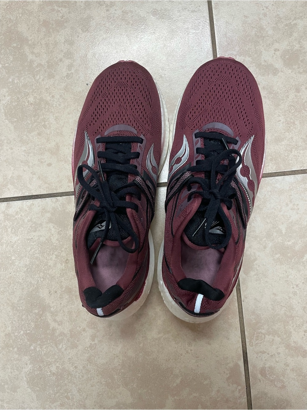 Saucony Women's Burgundy Running Sneakers with Black Accents